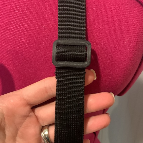 Kavu crossbody purse, houndstooth - Picture 3 of 9